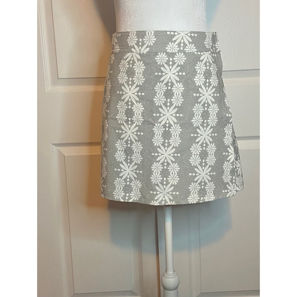 RipSkirt Hawaii Grey White Floral Wrap Skirt Mini Small Quick Dry Travel Beach